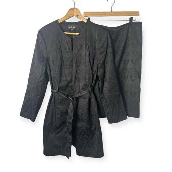 Vintage Isabella 2 Piece Suit Women’s 16 Black Mid Length Jacket & Skirt Set - Picture 1 of 7